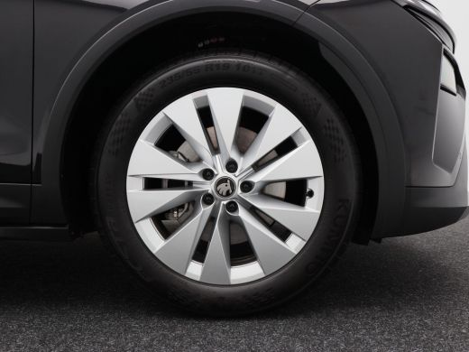 Skoda Elroq 60 Business Edition 204 Pk | Matrix LED | 19 Inch | Camera | Stoelverwarming | Adaptive Cruise | ... ActivLease financial lease