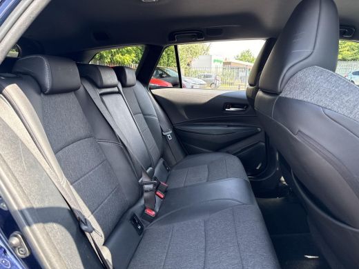 Toyota Corolla Touring Sports 1.8 Hybrid Dynamic | Trekhaak | NAP | Apple CarPlay/Android auto | Achteruitrijcamera ActivLease financial lease