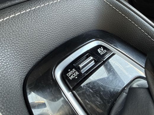 Toyota Corolla Touring Sports 1.8 Hybrid Dynamic | Trekhaak | NAP | Apple CarPlay/Android auto | Achteruitrijcamera ActivLease financial lease
