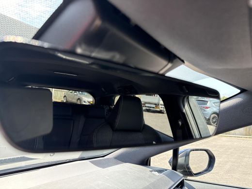 Toyota Corolla Touring Sports 1.8 Hybrid Dynamic | Trekhaak | NAP | Apple CarPlay/Android auto | Achteruitrijcamera ActivLease financial lease