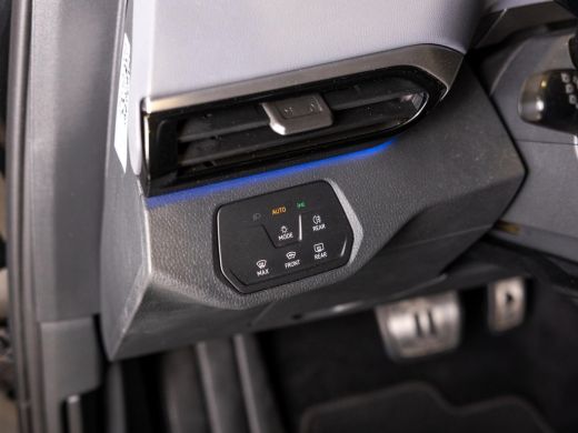 Volkswagen ID.4 Pro 77 kWh SOH 92% / 174pk / Achteruitrij camera / Stoelverwarming / ActivLease financial lease