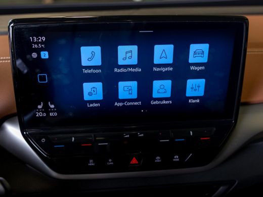 Volkswagen ID.5 Pro 77 kWh SOH 95% / 204pk / Achteruitrij camera / Stoelverwarming / ActivLease financial lease