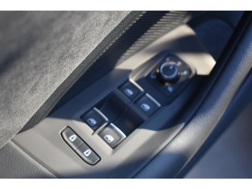 Volkswagen Passat Variant 1.5 TSI eHybrid 272PK R-Line | Schuif-kanteldak | 360 camera | Head-up display | IQ Drive... ActivLease financial lease