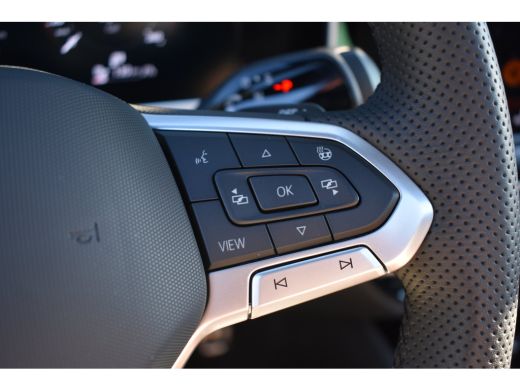 Volkswagen Passat Variant 1.5 TSI eHybrid 272PK R-Line | Schuif-kanteldak | 360 camera | Head-up display | IQ Drive... ActivLease financial lease