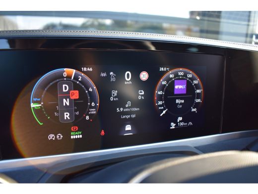 Volkswagen Passat Variant 1.5 TSI eHybrid 272PK R-Line | Schuif-kanteldak | 360 camera | Head-up display | IQ Drive... ActivLease financial lease