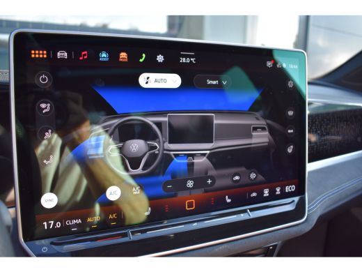 Volkswagen Passat Variant 1.5 TSI eHybrid 272PK R-Line | Schuif-kanteldak | 360 camera | Head-up display | IQ Drive... ActivLease financial lease