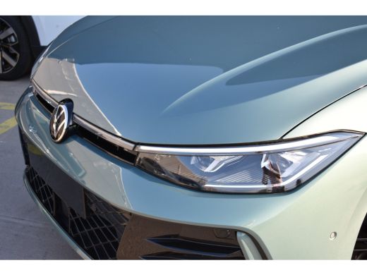 Volkswagen Passat Variant 1.5 TSI eHybrid 272PK R-Line | Schuif-kanteldak | 360 camera | Head-up display | IQ Drive... ActivLease financial lease