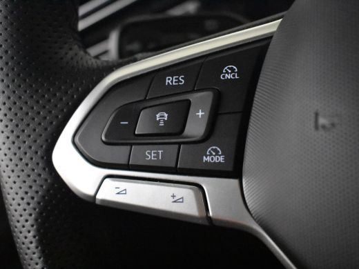 Volkswagen Tiguan 1.5 eHybrid R-Line Edition 204Pk DSG/AUTO | Glazen panorama-dak | Trekhaak uitklapbaar | Stoel/st... ActivLease financial lease