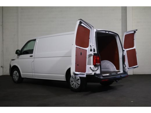 Volkswagen Transporter 2.0 TDI L2 H1 Airco ActivLease financial lease