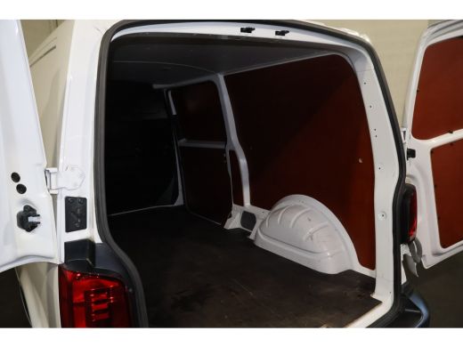 Volkswagen Transporter 2.0 TDI L2 H1 Airco ActivLease financial lease
