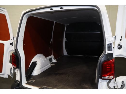 Volkswagen Transporter 2.0 TDI L2 H1 Airco ActivLease financial lease