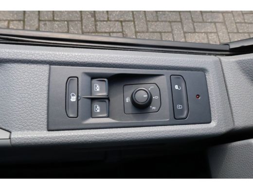 Volkswagen Transporter 2.0 TDI L2 H1 Airco ActivLease financial lease