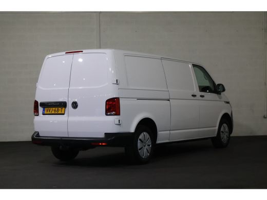 Volkswagen Transporter 2.0 TDI L2 H1 Airco ActivLease financial lease