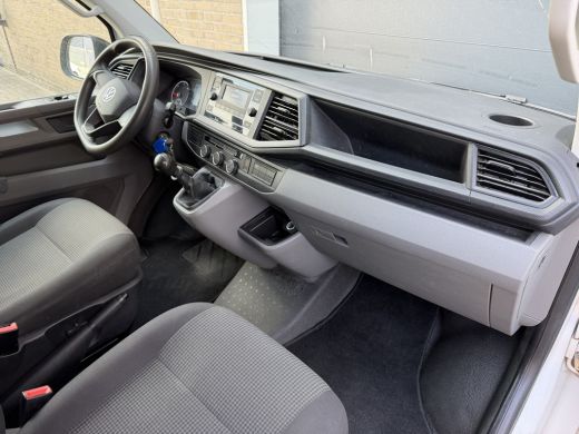 Volkswagen Transporter 2.0 TDI L2H1 110PK Euro 6 Comfortline Trekhaak/cruise control/airco ActivLease financial lease