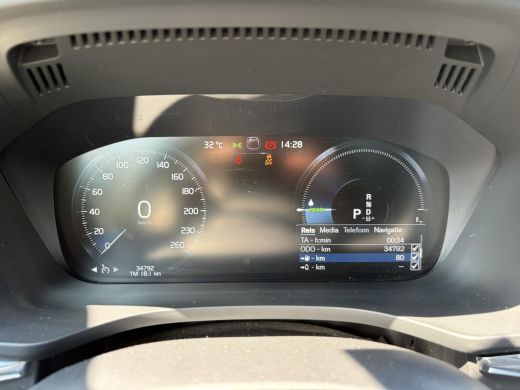 Volvo  XC60 2.0 Recharge T6 AWD R-Design 35.000KM! | VOLLEDIG VOLVO DEALER ONDERHOUDEN| HARMAND KARDON| MEMOR... ActivLease financial lease