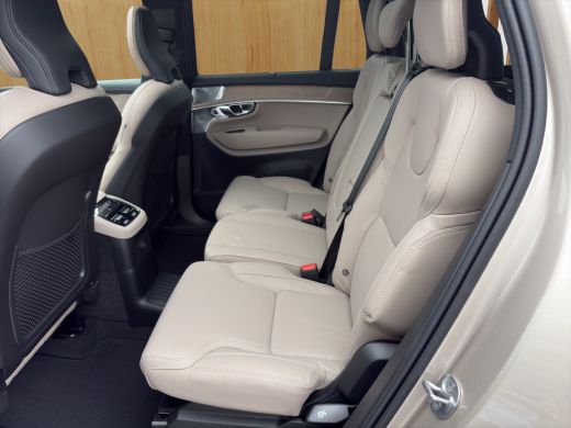 Volvo  XC90 Ultra Bright Recharge Plug-In Hybrid AWD | Luchtvering | Bowers&Wilkins | 360 Camera | Panoramada... ActivLease financial lease