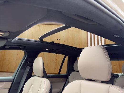 Volvo  XC90 Ultra Bright Recharge Plug-In Hybrid AWD | Luchtvering | Bowers&Wilkins | 360 Camera | Panoramada... ActivLease financial lease