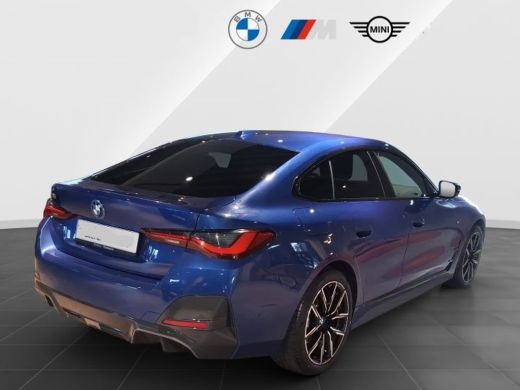 BMW i4 eDrive35 70 kWh M-SPORT ** LED, DR. ASS+, TREKH, H&K SOUND, 19-inch LMV ** 1e EIG - UNFALLFREI **... ActivLease financial lease