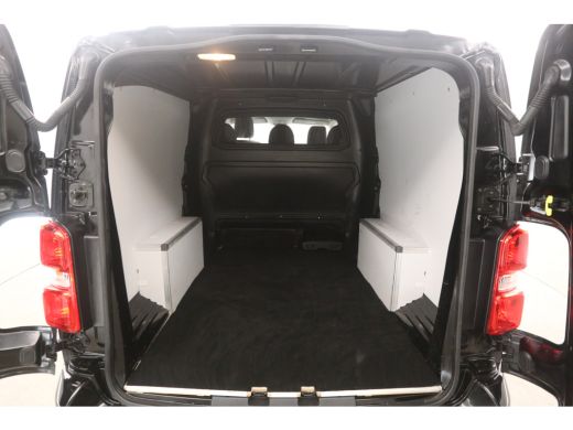 Citroën Jumpy 2.0 BlueHDI 180PK L3H1 | Dubbele Cabine | Automaat | Clima | Camera | Cruise | Trekhaak | 2xSchui... ActivLease financial lease