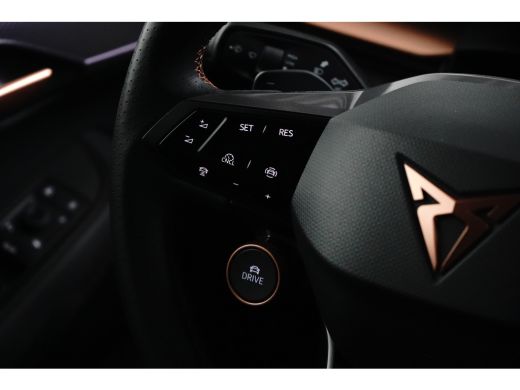 CUPRA Tavascan 82 kWh 286pk Business | Camera | Adaptive Cruise Control | Dodehoeksensor | Keyless | Elektrische... ActivLease financial lease