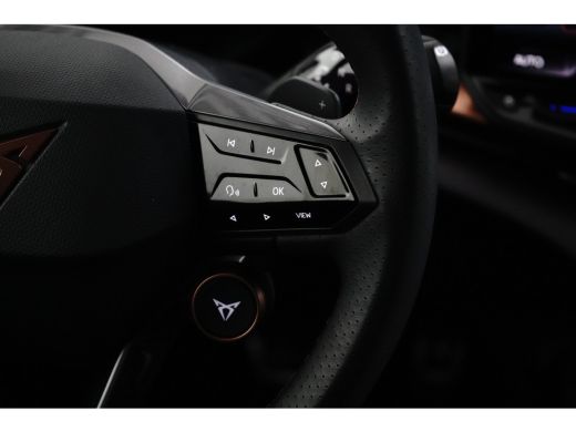 CUPRA Tavascan 82 kWh 286pk Business | Camera | Adaptive Cruise Control | Dodehoeksensor | Keyless | Elektrische... ActivLease financial lease