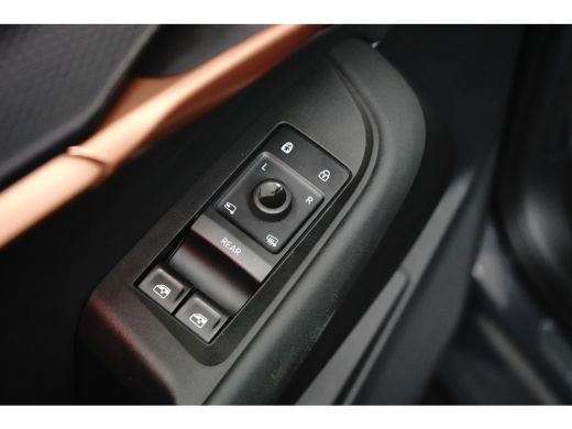 CUPRA Tavascan 82 kWh 286pk Business | Camera | Adaptive Cruise Control | Dodehoeksensor | Keyless | Elektrische... ActivLease financial lease