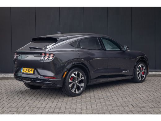 Ford Mustang Mach-E Mach-E Extended First Edition AWD 98 kWh | Leder | Adaptieve cruise | Full LED | Elec. stoel incl... ActivLease financial lease