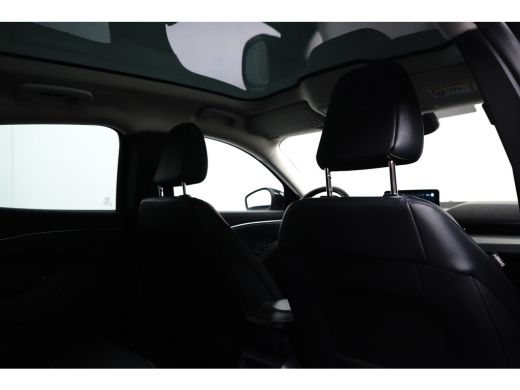 Ford Mustang Mach-E Mach-E RWD 75 kWh Panorama Dak | Camera Rondom | B&O audio | Parkeersensoren Rondom | Lederen Bek... ActivLease financial lease