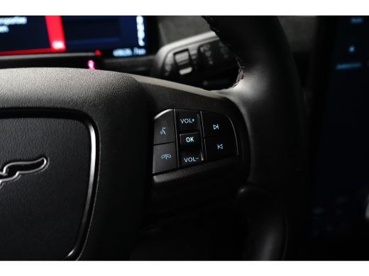 Ford Mustang Mach-E Mach-E RWD 75 kWh Panorama Dak | Camera Rondom | B&O audio | Parkeersensoren Rondom | Lederen Bek... ActivLease financial lease