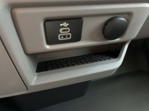 Ford Transit Custom 320 L2 Sport FWD Plug-In Hybrid | Adap. Cruise Control | Winterpack | 360 Camera | CarPlay | ActivLease financial lease