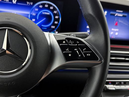 Mercedes-Benz EQV 300 L2 90kWh 7 persoons Leder Elektr schuifdeuren AMG line 360 camera ActivLease financial lease