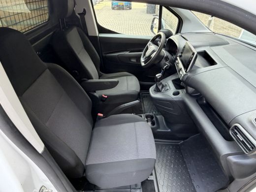 Opel Combo 1.5 BlueHDI 100 PK Euro 6 L2 H1 CarPlay/navi/cruise control/trekhaak ActivLease financial lease