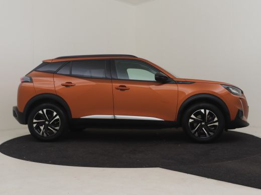 Peugeot e-2008 EV Allure Pack 50 kWh 136PK | Achteruitrijcamera | Navigatie | Apple carplay Android auto | Clima... ActivLease financial lease