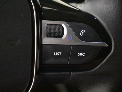 Peugeot e-2008 EV Allure Pack 50 kWh 136PK | Achteruitrijcamera | Navigatie | Apple carplay Android auto | Clima... ActivLease financial lease
