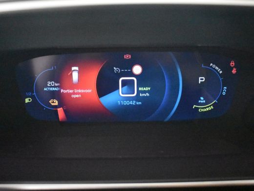 Peugeot e-2008 EV Allure Pack 50 kWh 136PK | Achteruitrijcamera | Navigatie | Apple carplay Android auto | Clima... ActivLease financial lease