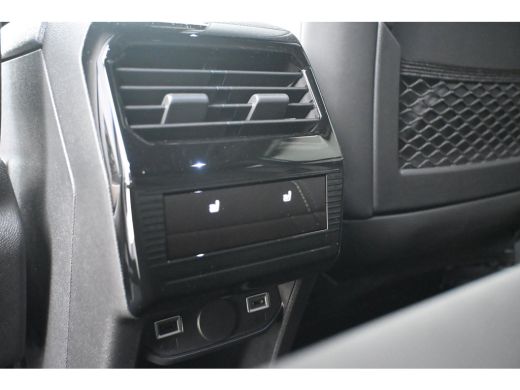 Peugeot e-3008 GT Avantage 210 73 kWh DEMO-DEAL! Tot 8 Jaar Garantie! | Navigatie | Stoel/Stuurverwarming | Acht... ActivLease financial lease