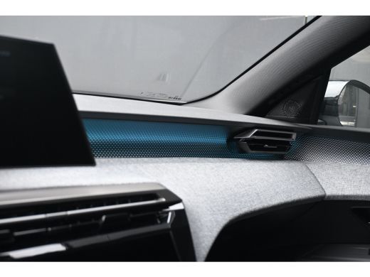 Peugeot e-3008 GT Avantage 210 73 kWh DEMO-DEAL! Tot 8 Jaar Garantie! | Navigatie | Stoel/Stuurverwarming | Acht... ActivLease financial lease