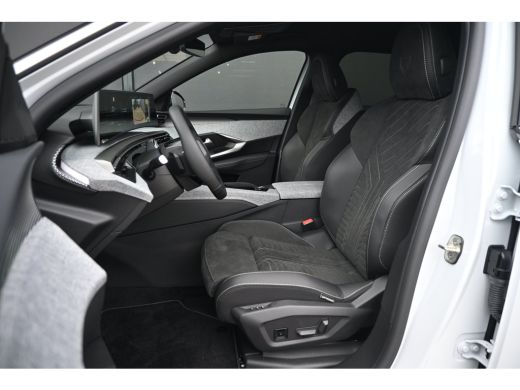 Peugeot e-3008 GT Avantage 210 73 kWh DEMO-DEAL! Tot 8 Jaar Garantie! | Navigatie | Stoel/Stuurverwarming | Acht... ActivLease financial lease