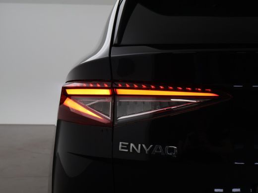 Skoda Enyaq iV 60 FIRST EDITION + CHRYSTAL LIGHTNING | 21 INCH | ADAPTIVE CRUISE | MEMORY | SFEERVERLICHTING ActivLease financial lease