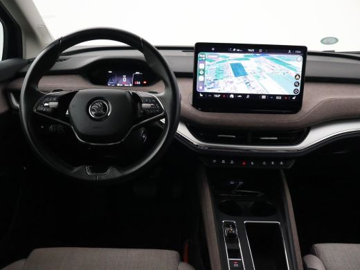 Skoda Enyaq iV 60 FIRST EDITION + CHRYSTAL LIGHTNING | 21 INCH | ADAPTIVE CRUISE | MEMORY | SFEERVERLICHTING ActivLease financial lease