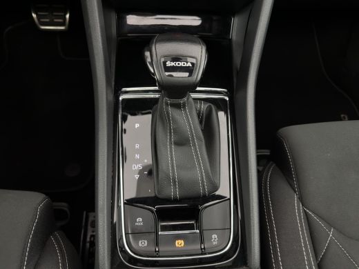 Skoda Karoq 1.5 TSI ACT Sportline Business (INCL-BTW) Aut. *PANO | DIGI-COCKPIT | FULL-LED | ADAPTIVE-CRUISE ... ActivLease financial lease