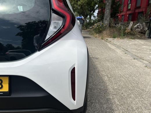 Toyota Aygo 1.0 VVT-i MT ActivLease financial lease