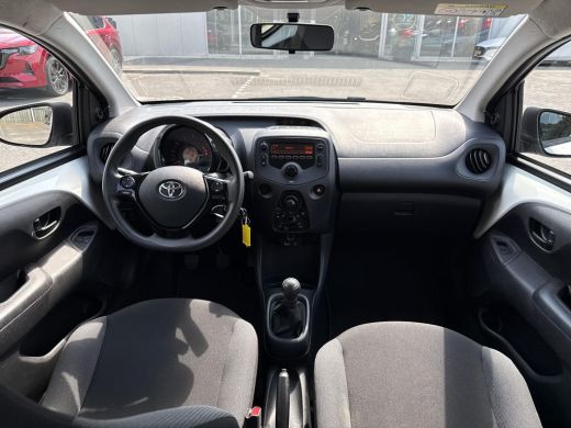 Toyota Aygo 1.0 VVT-i x-fun | Airco | NAP | Dealer onderhouden ActivLease financial lease