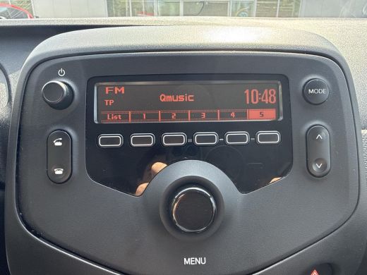 Toyota Aygo 1.0 VVT-i x-fun | Airco | NAP | Dealer onderhouden ActivLease financial lease