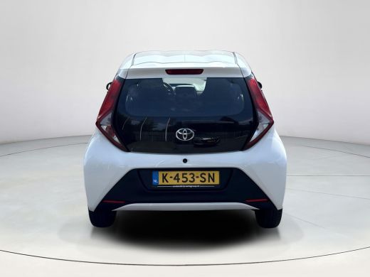 Toyota Aygo 1.0 VVT-i x-fun | Airco | NAP | Dealer onderhouden ActivLease financial lease