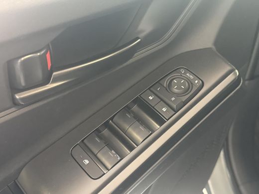 Toyota C-HR+ First Edition 77 kWh **MINERAL METALLIC/ ELEKTRISCH/ NIEUWE AUTO** ActivLease financial lease