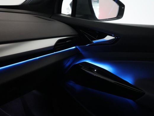 Volkswagen ID.4 PRO 77 kWh 204 PK MOONSTONE GREY + CAMERA | ADAPTIVE CRUISE | SFEER | STOELVERWARMING ActivLease financial lease