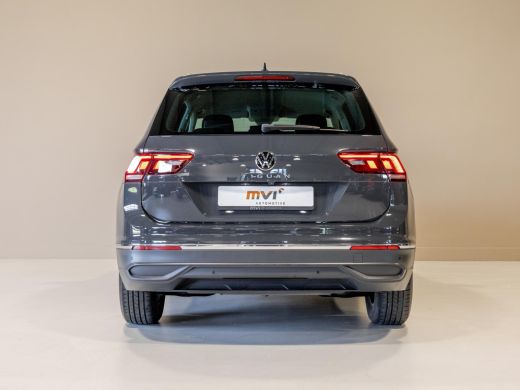 Volkswagen Tiguan 1.5 TSI Life Business / 150pk / Achteruitrij camera / Stoel en stuur verwarming / ActivLease financial lease