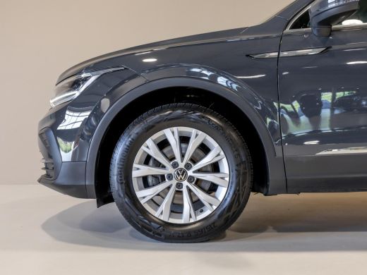Volkswagen Tiguan 1.5 TSI Life Business / 150pk / Achteruitrij camera / Stoel en stuur verwarming / ActivLease financial lease