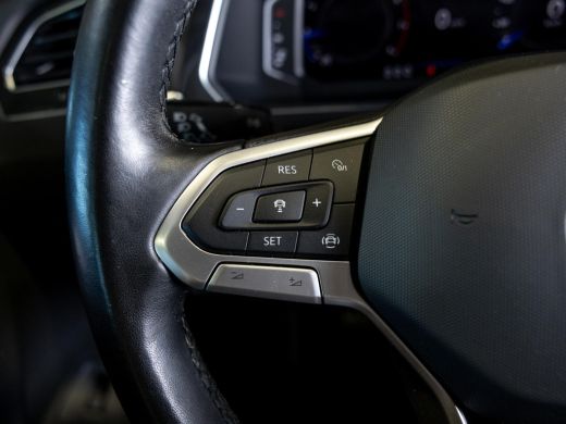 Volkswagen Tiguan 1.5 TSI Life Business / 150pk / Achteruitrij camera / Stoel en stuur verwarming / ActivLease financial lease